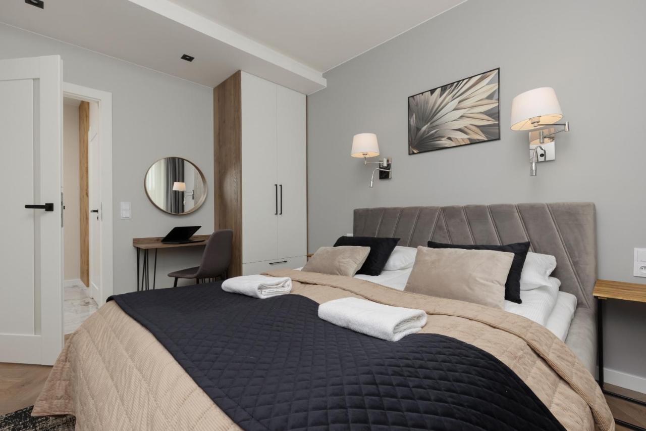 Stunning Family Apartment Ursynow With Parking & Balcony By Noclegi Renters Varsóvia Exterior foto